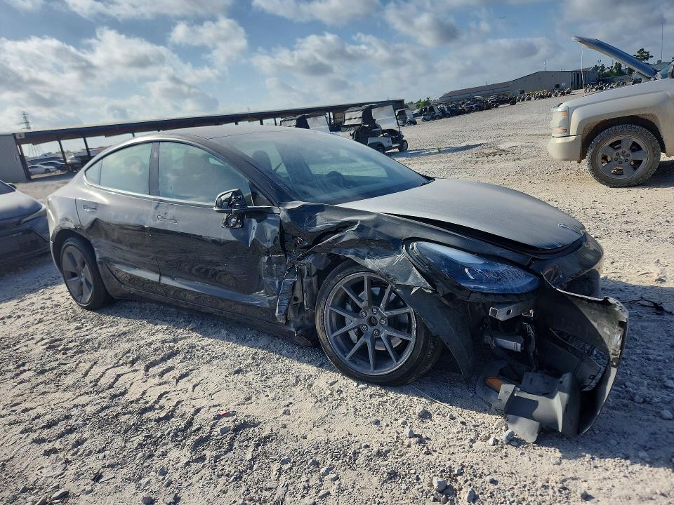 65644096 :رقم المزاد ، 5YJ3E1EB7NF267174 vin ، 2022 Tesla Model 3 مزاد بيع