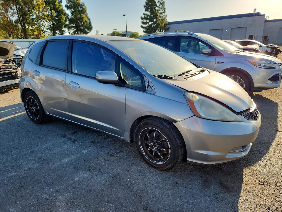 66206936 :رقم المزاد ، JHMGE8H46AC016000 vin ، 2010 Honda Fit مزاد بيع