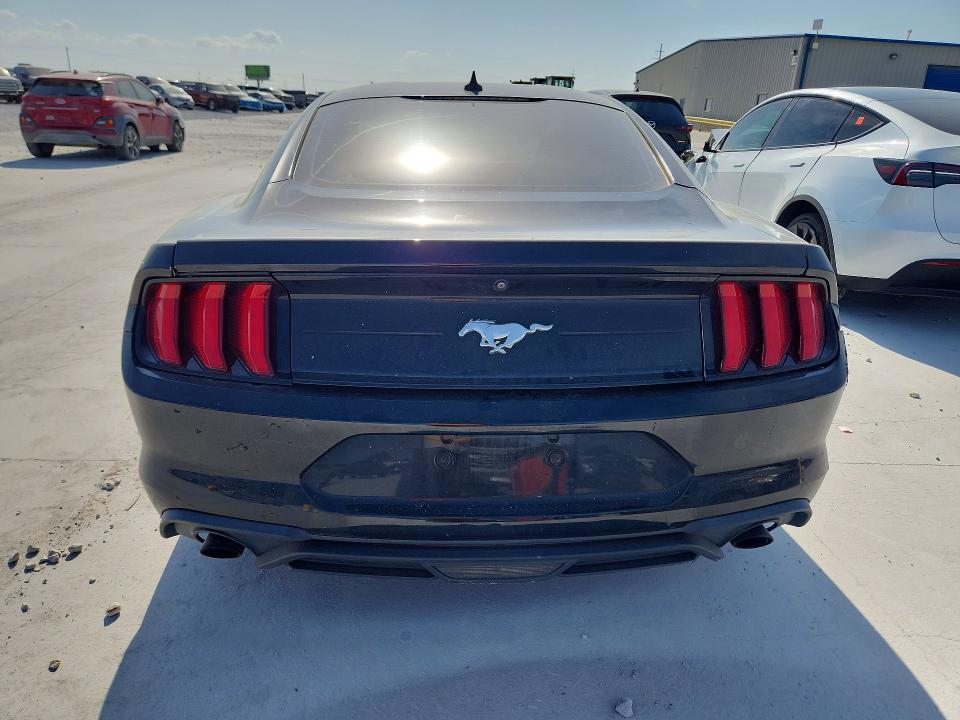 64323206 :رقم المزاد ، 1FA6P8TH4M5152920 vin ، 2021 Ford Mustang مزاد بيع
