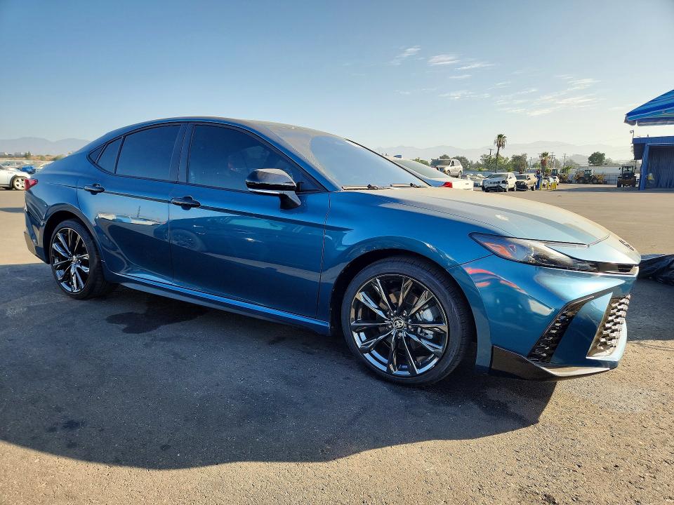 Продажа на аукционе авто 2026 Toyota Camry, vin: 4T1DAACK5TU656365, номер лота: 64130196