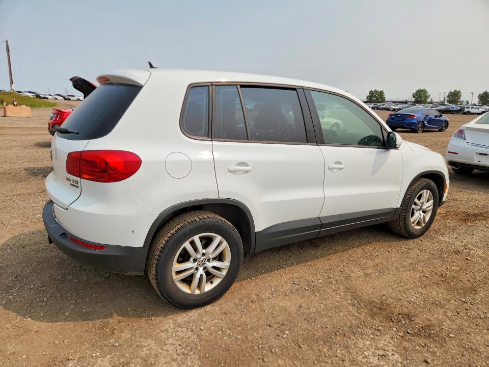2014 Volkswagen Tiguan მანქანა იყიდება აუქციონზე, vin: WVGJV3AX4EW558565, აუქციონის ნომერი: 64489686