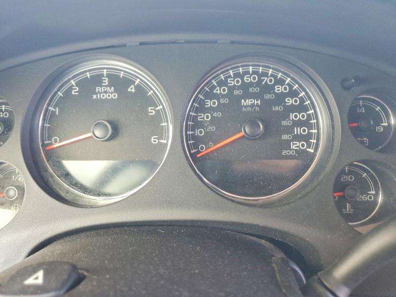 2010 Chevrolet Suburban მანქანა იყიდება აუქციონზე, vin: 1GNUKJE36AR228402, აუქციონის ნომერი: 63414006