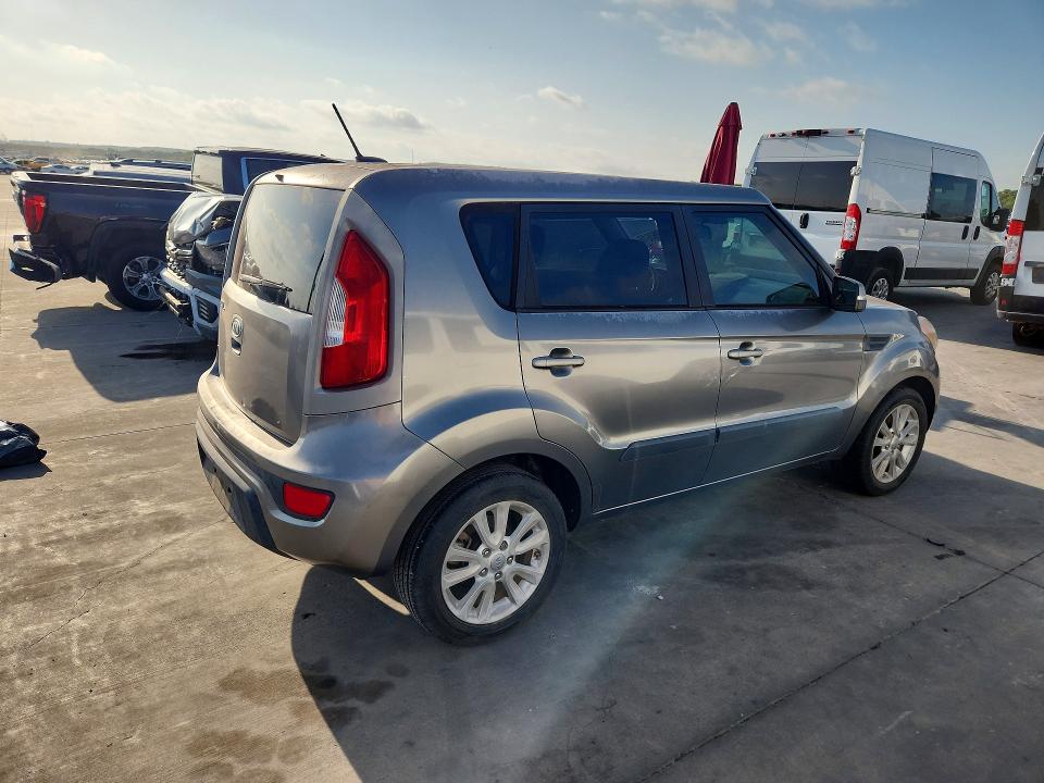 64263916 :رقم المزاد ، KNDJT2A60C7386313 vin ، 2012 Kia Soul مزاد بيع