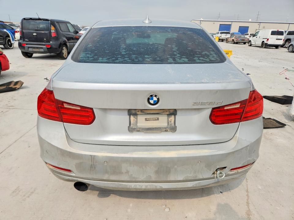 66433356 :رقم المزاد ، WBA3D3C50EK153562 vin ، 2014 Bmw 328 مزاد بيع