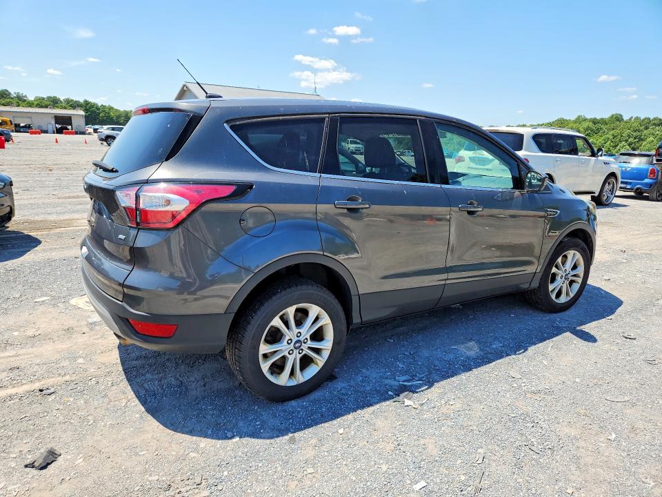 Продажа на аукционе авто 2017 Ford Escape, vin: 1FMCU9GDXHUD63811, номер лота: 62951616