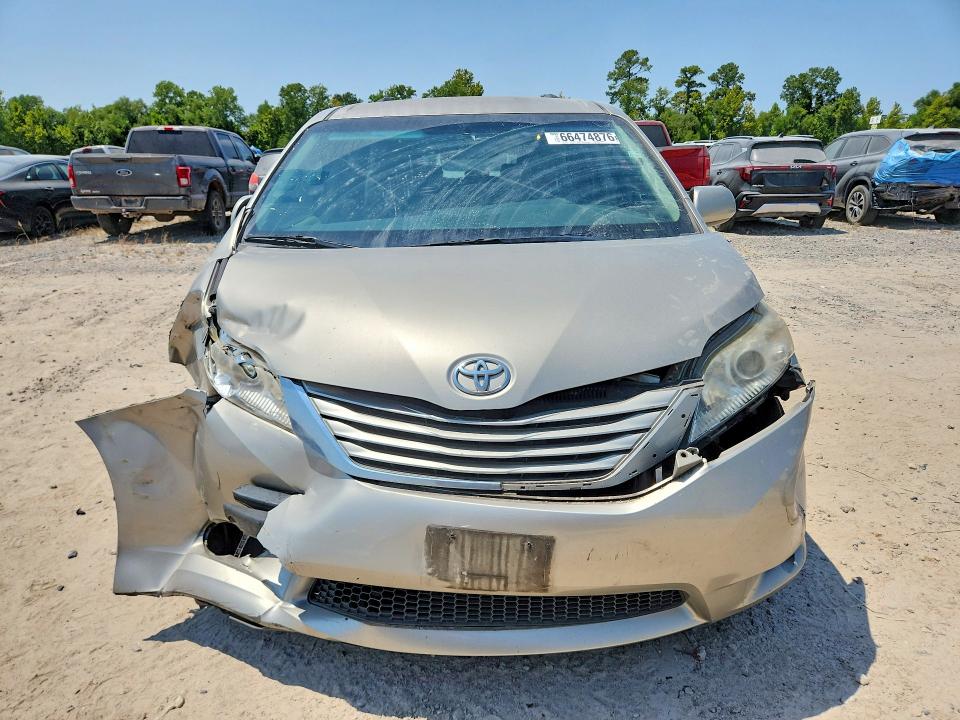 Продаж на аукціоні авто 2015 Toyota Sienna, vin: 5TDKK3DC9FS541126, номер лоту: 66474876