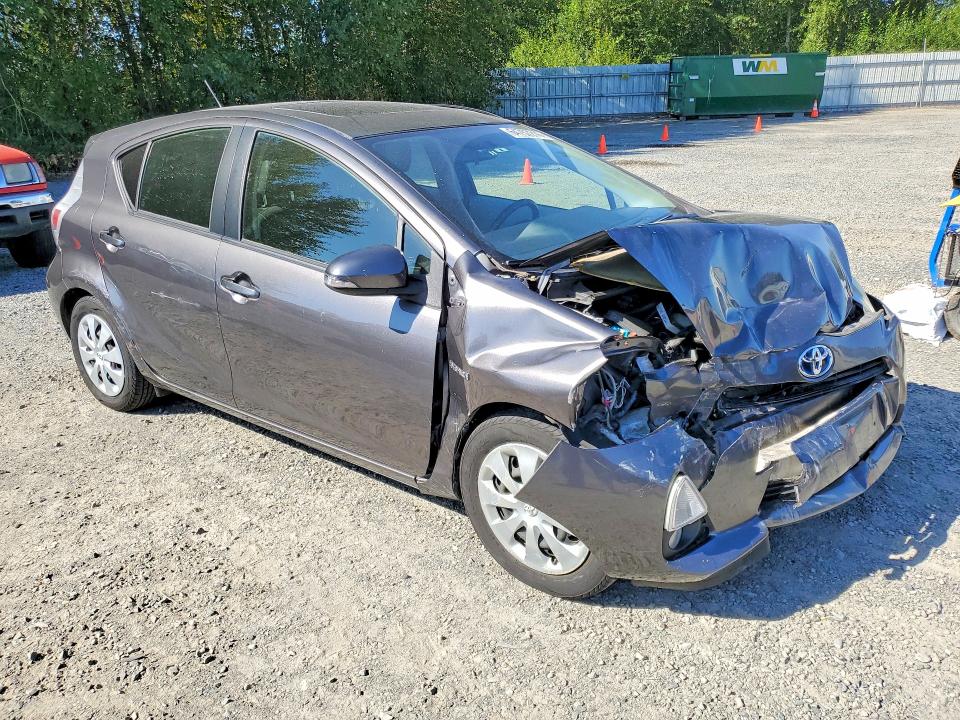 2013 Toyota Prius C მანქანა იყიდება აუქციონზე, vin: JTDKDTB3XD1041144, აუქციონის ნომერი: 64757216