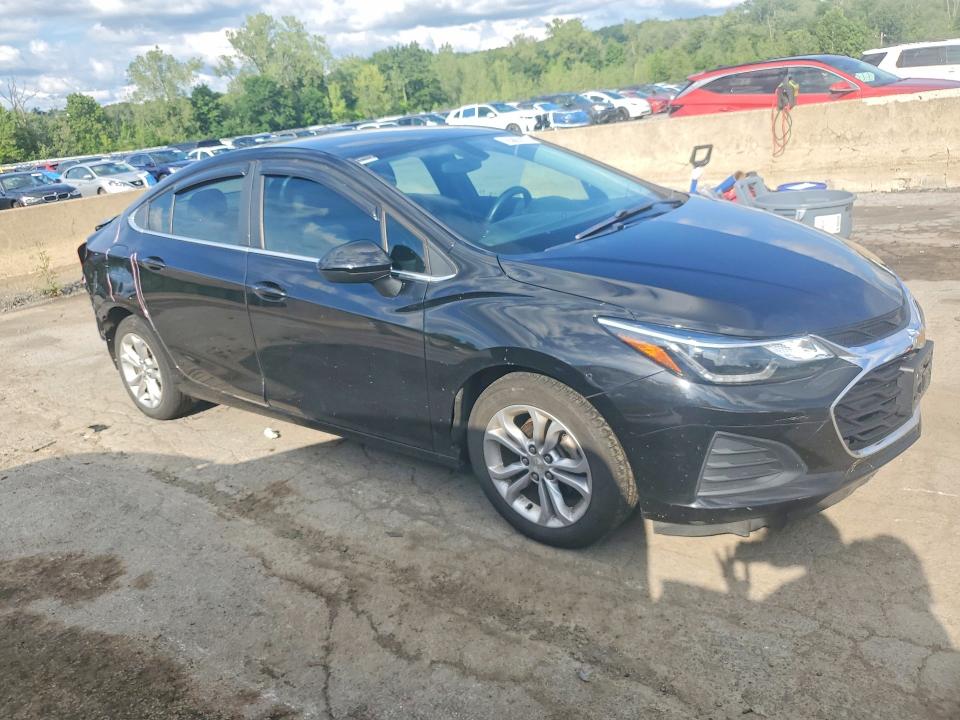 65862876 :رقم المزاد ، 1G1BE5SM8K7111163 vin ، 2019 Chevrolet Cruze مزاد بيع