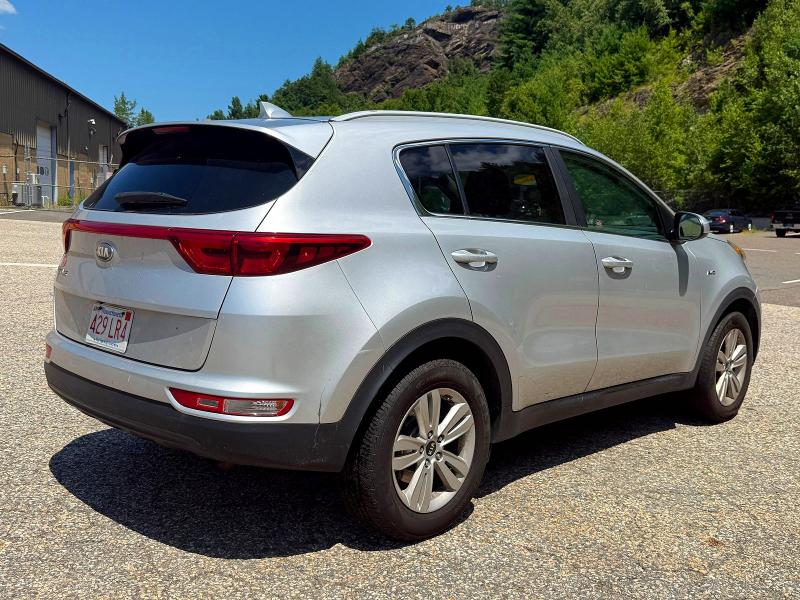 2018 Kia Sportage მანქანა იყიდება აუქციონზე, vin: KNDPMCAC7J7300687, აუქციონის ნომერი: 64910236