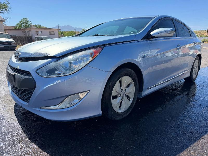 Продаж на аукціоні авто 2015 Hyundai Sonata Hybrid, vin: KMHEC4A41FA121110, номер лоту: 64129306