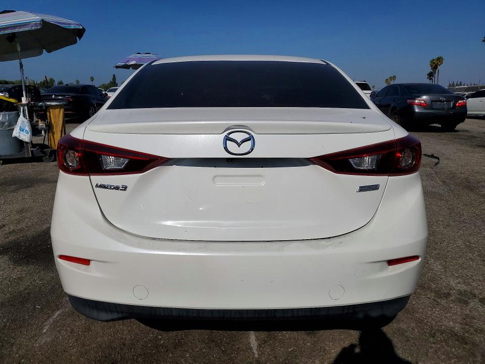 Продажа на аукционе авто 2018 Mazda 3, vin: 3MZBN1V39JM276773, номер лота: 66954406