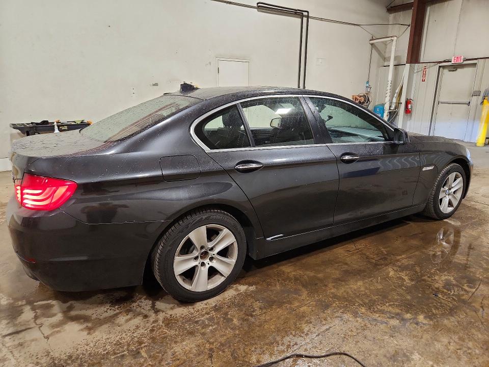 65169526 :رقم المزاد ، WBAXH5C56DD110008 vin ، 2013 Bmw 528 مزاد بيع