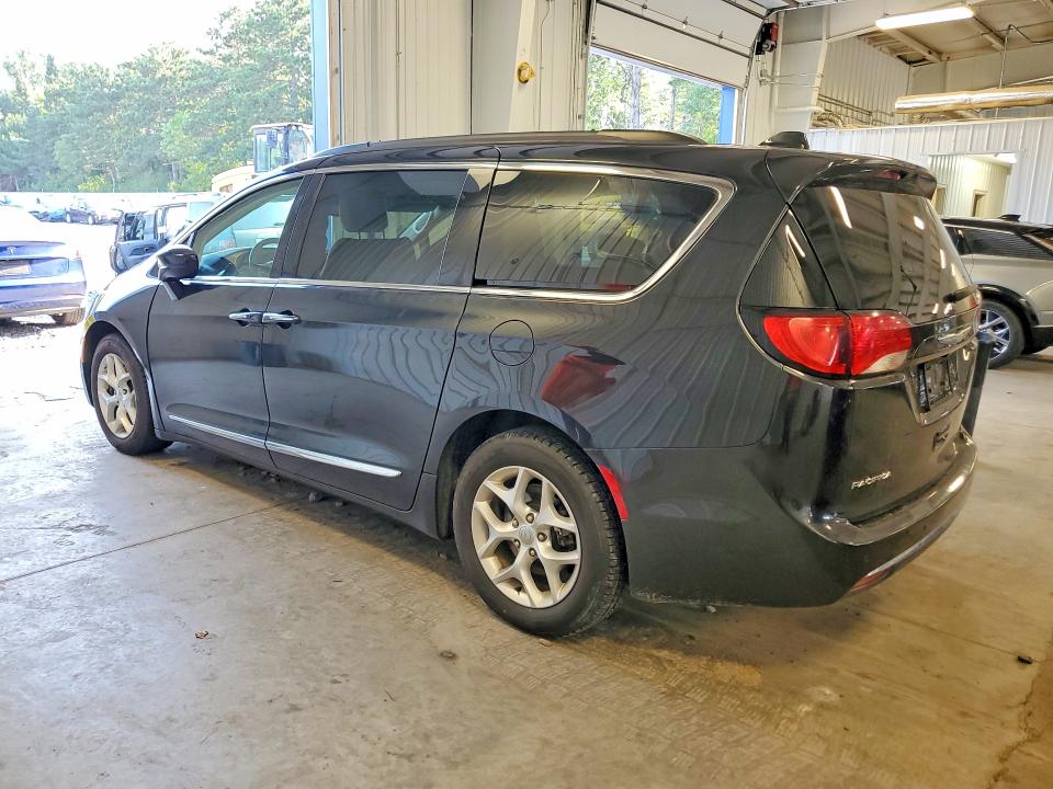 Продаж на аукціоні авто 2017 Chrysler Pacifica, vin: 2C4RC1BG0HR511921, номер лоту: 63582816