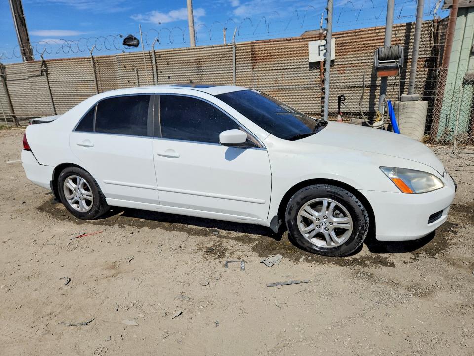65026196 :رقم المزاد ، 1HGCM568X7A195574 vin ، 2007 Honda Accord مزاد بيع