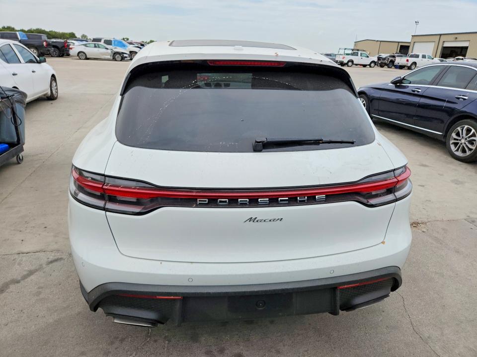 Продаж на аукціоні авто 2022 Porsche Macan, vin: WP1AA2A56NLB11616, номер лоту: 65903386