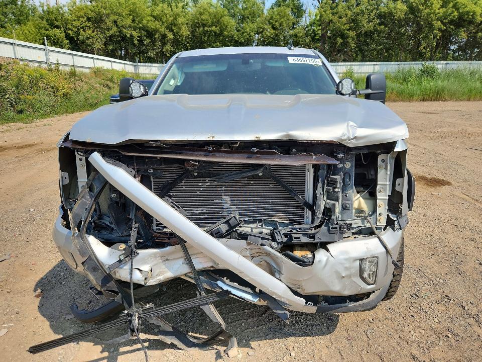 Продажа на аукционе авто 2017 Chevrolet Silverado, vin: 3GCUKREC2HG454163, номер лота: 63692206