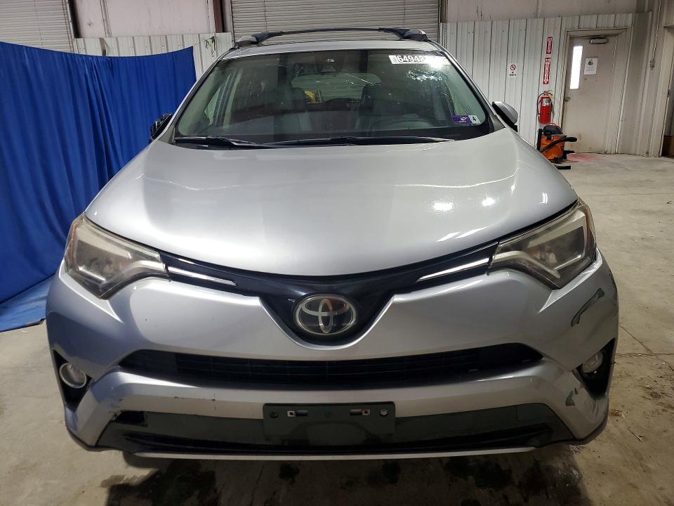 2018 Toyota Rav4 მანქანა იყიდება აუქციონზე, vin: JTMDFREV1JD230150, აუქციონის ნომერი: 64948746