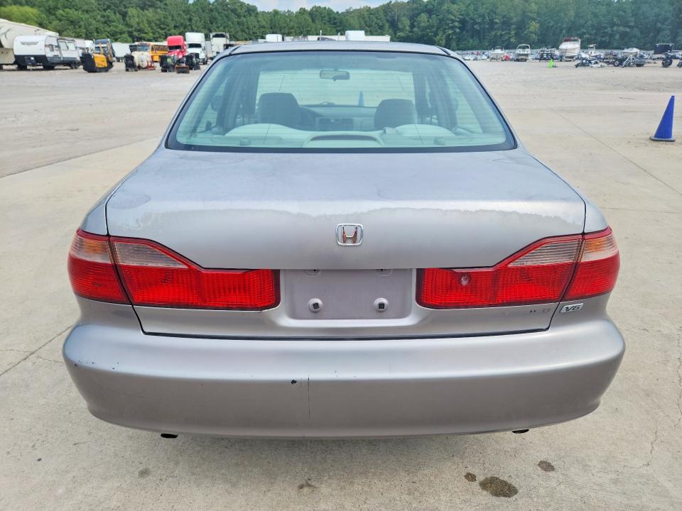 Продаж на аукціоні авто 2000 Honda Accord, vin: 1HGCG1649YA015631, номер лоту: 64479696