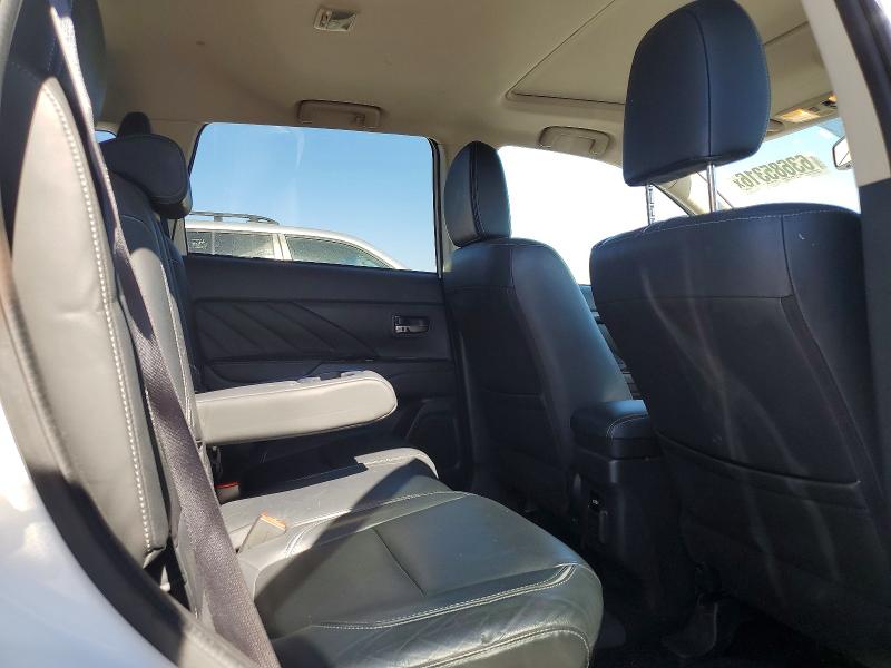 2018 Mitsubishi Outlander მანქანა იყიდება აუქციონზე, vin: JA4J24A52JZ059056, აუქციონის ნომერი: 63685316