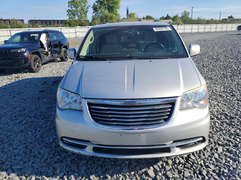 2011 Chrysler Town & Country მანქანა იყიდება აუქციონზე, vin: 2A4RR5DGXBR665086, აუქციონის ნომერი: 65394196