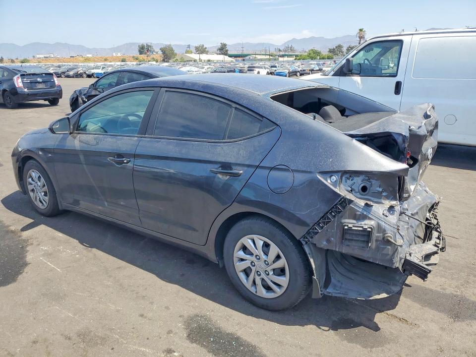 64817516 :رقم المزاد ، 5NPD74LF5LH555716 vin ، 2020 Hyundai Elantra مزاد بيع