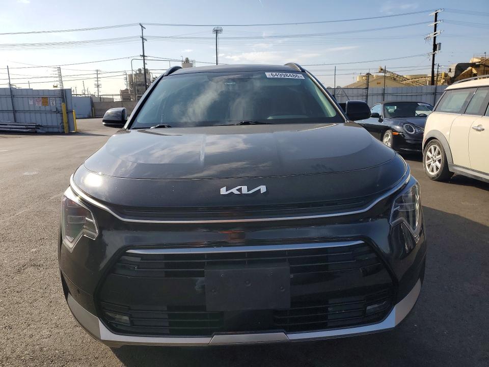 64998486 :رقم المزاد ، KNDCT3LE6P5038035 vin ، 2023 Kia Niro مزاد بيع