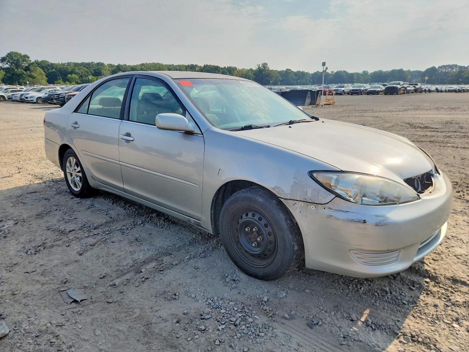 Aukcja sprzedaży 2005 Toyota Camry, vin: 4T1BF32K15U087104, numer aukcji: 64226436