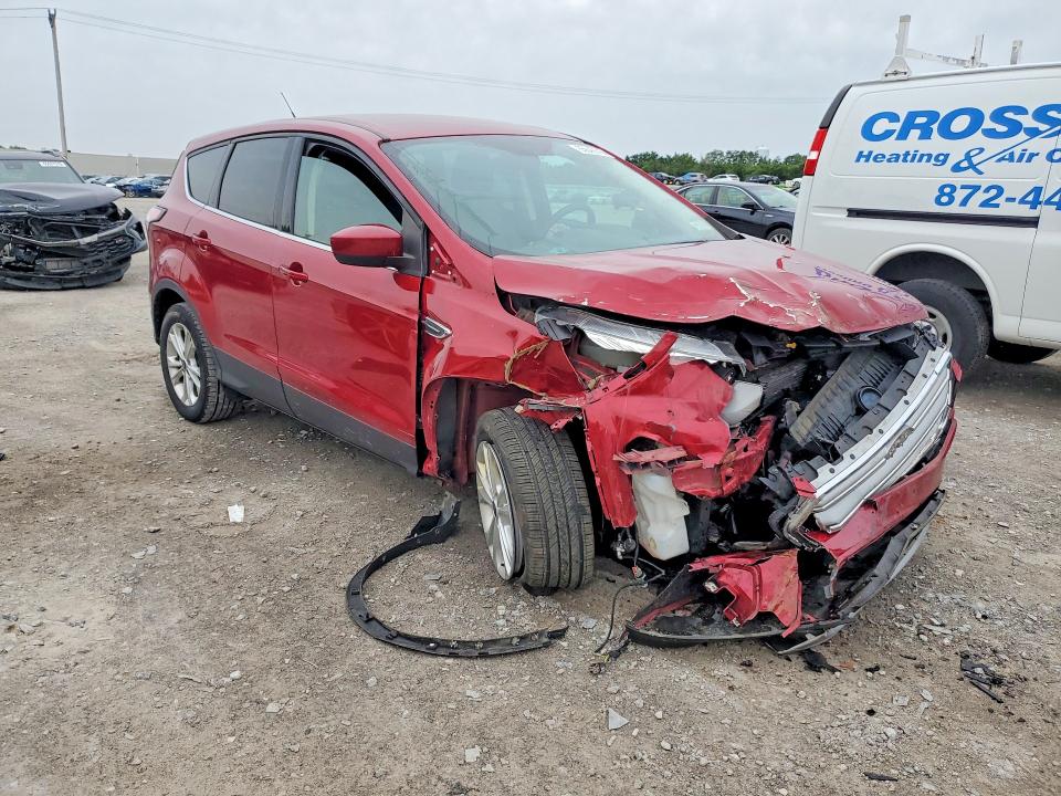65840916 :رقم المزاد ، 1FMCU0GDXHUD57082 vin ، 2017 Ford Escape مزاد بيع