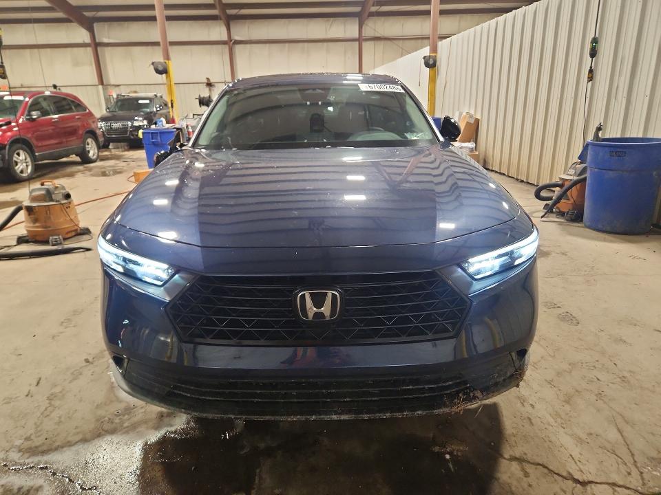 67002486 :رقم المزاد ، 1HGCY1F4XSA041417 vin ، 2025 Honda Accord مزاد بيع