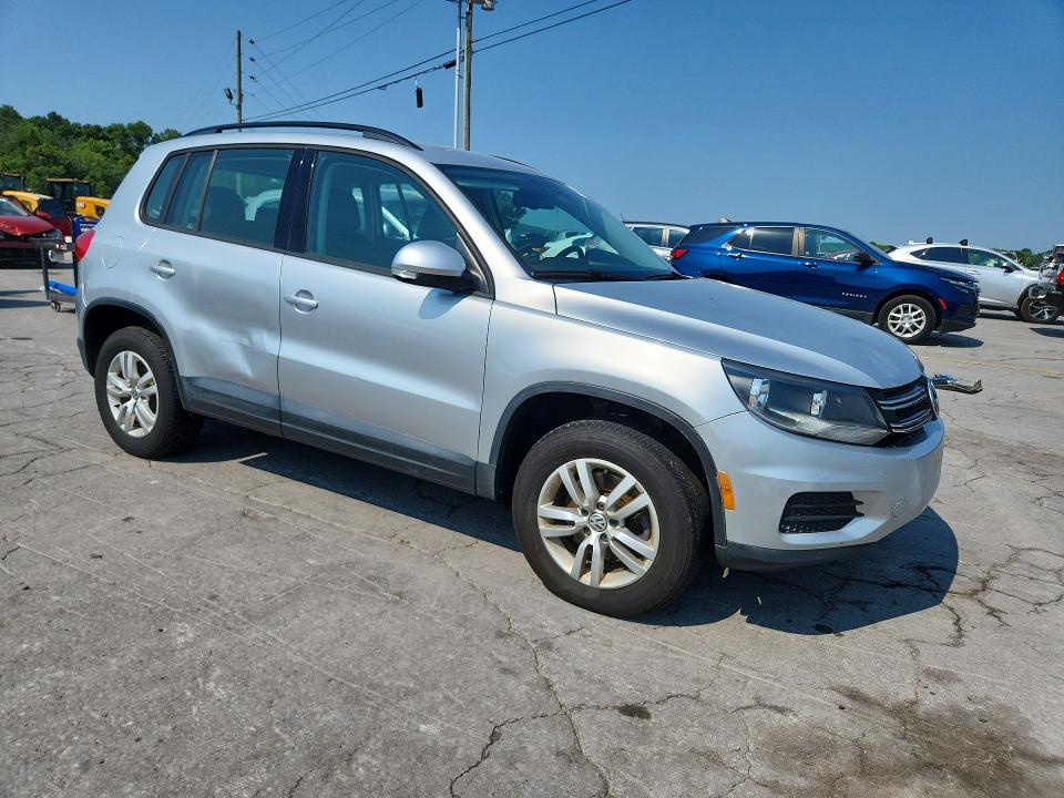 64783026 :رقم المزاد ، WVGBV7AX0HW510741 vin ، 2017 Volkswagen Tiguan مزاد بيع