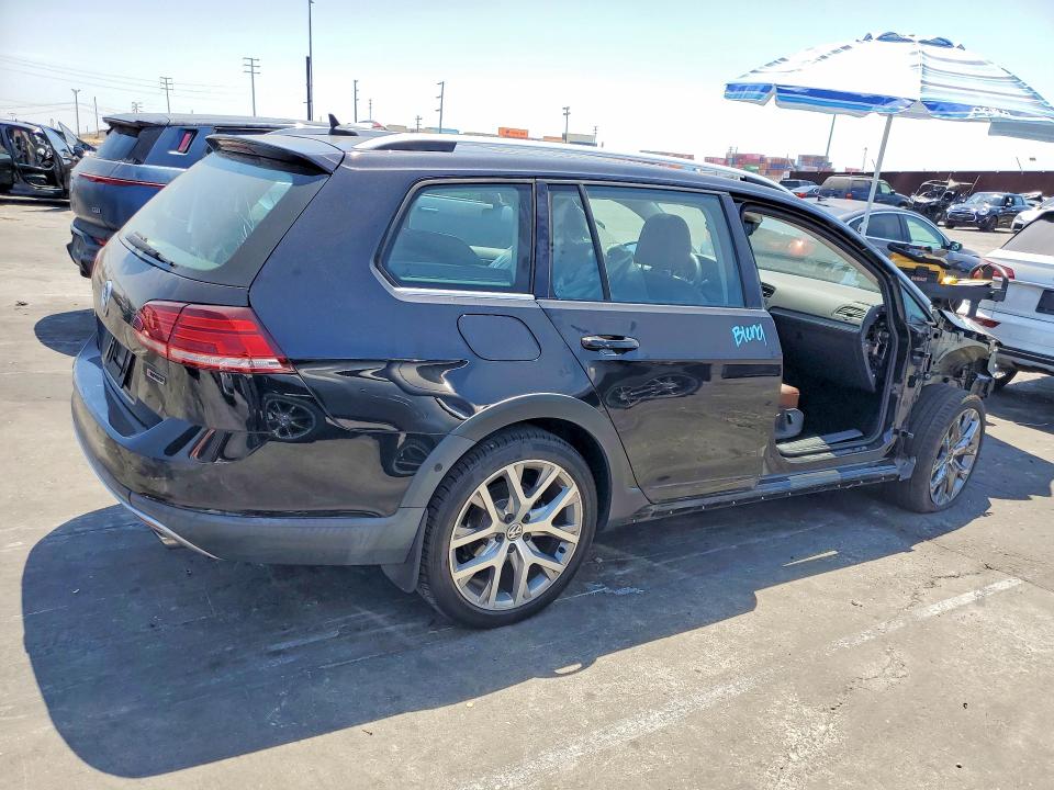 64436736 :رقم المزاد ، 3VWH17AU3KM503254 vin ، 2019 Volkswagen Golf Alltrack مزاد بيع