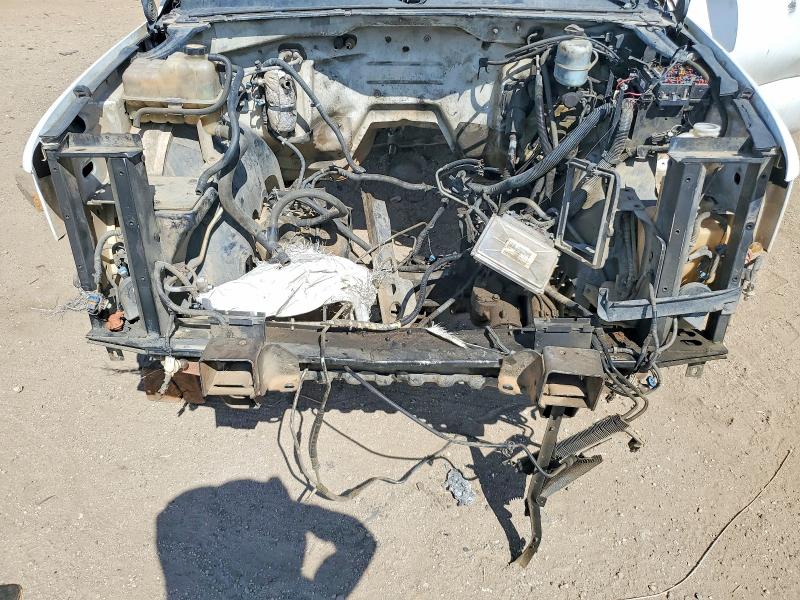 Продажа на аукционе авто 2000 Chevrolet Silverado, vin: 1GCGC29U3YE320564, номер лота: 64918366