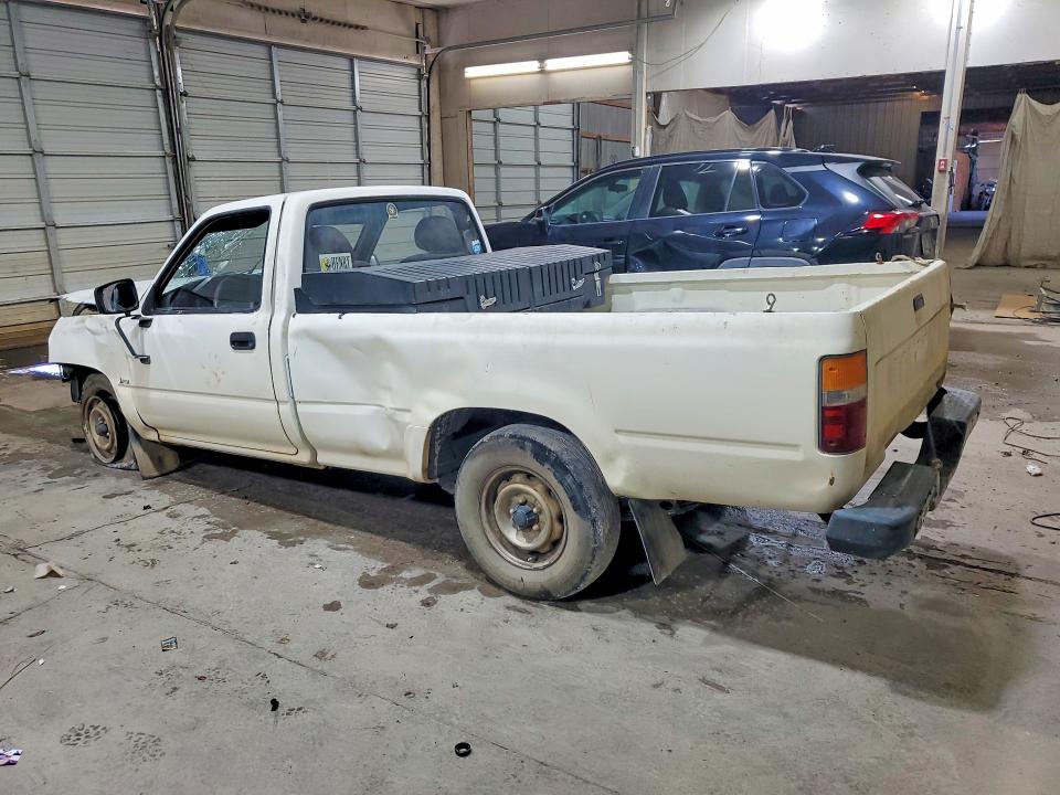 1989 Toyota Pickup მანქანა იყიდება აუქციონზე, vin: JT4VN82N6K0002305, აუქციონის ნომერი: 66073976
