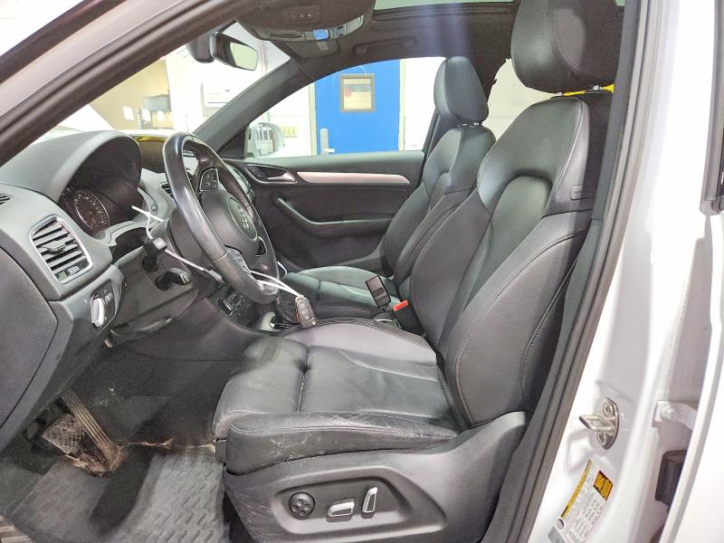 64700916 :رقم المزاد ، WA1GCCFS0HR005104 vin ، 2017 Audi Q3 مزاد بيع