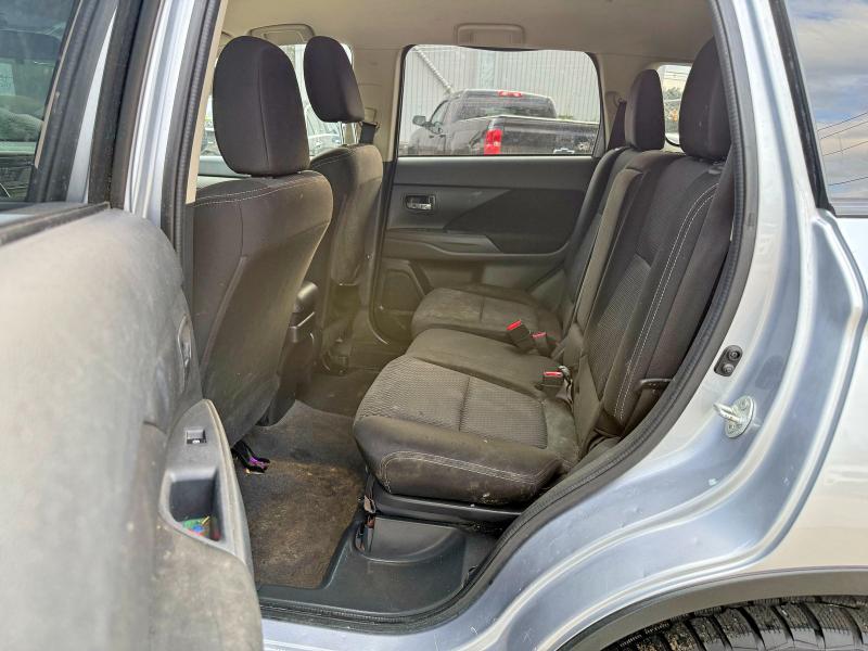 Продажа на аукционе авто 2016 Mitsubishi Outlander, vin: JA4AZ3A32GZ018262, номер лота: 65225996
