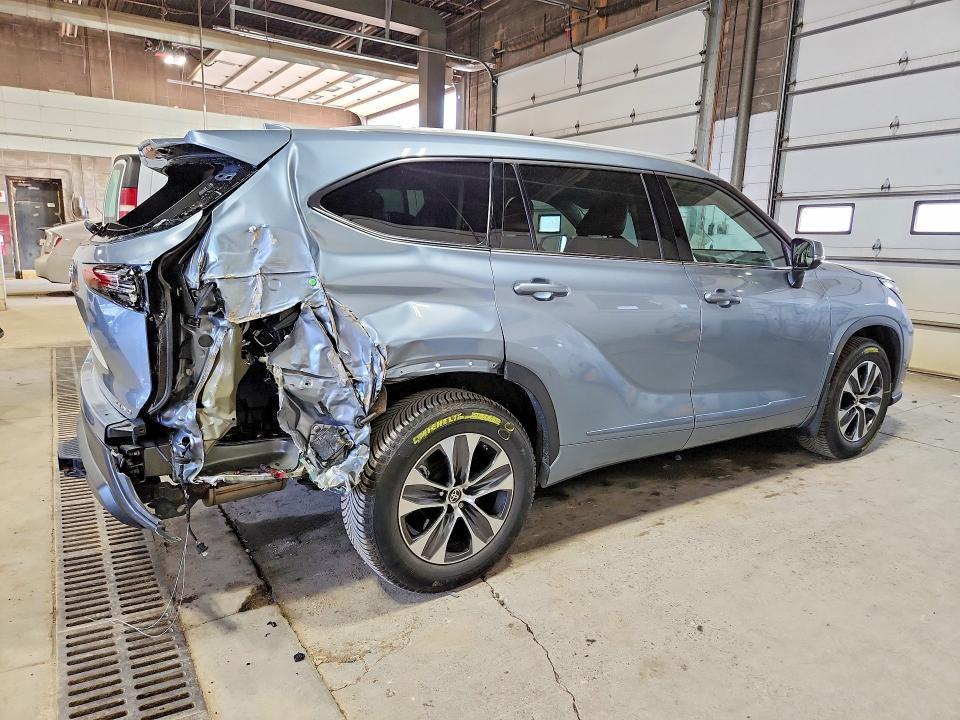 Aukcja sprzedaży 2022 Toyota Highlander, vin: 5TDGZRBH3NS244824, numer aukcji: 64244056