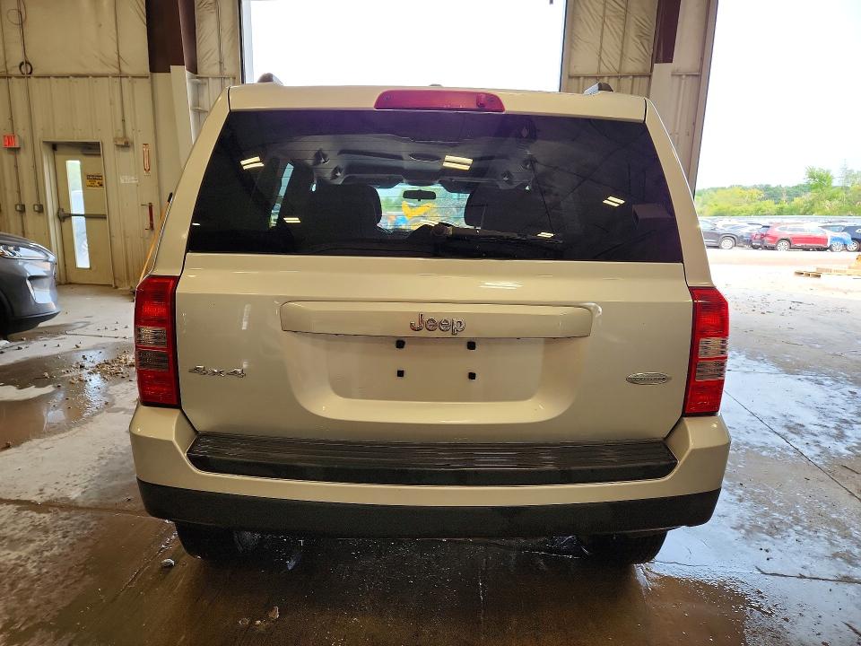 2011 Jeep Patriot მანქანა იყიდება აუქციონზე, vin: 1J4NF1GB4BD274308, აუქციონის ნომერი: 64115686