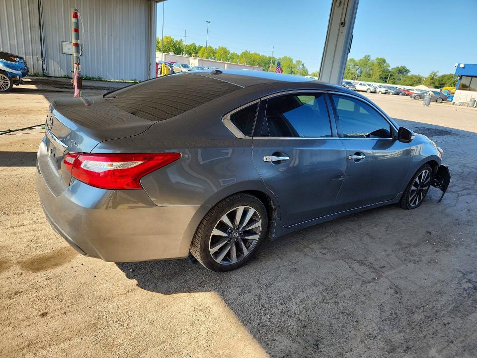 Продаж на аукціоні авто 2017 Nissan Altima, vin: 1N4AL3AP6HC169805, номер лоту: 66821496