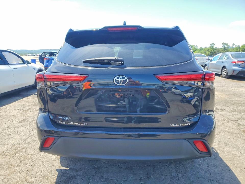 62759626 :رقم المزاد ، 5TDGZRBH9NS192437 vin ، 2022 Toyota Highlander مزاد بيع