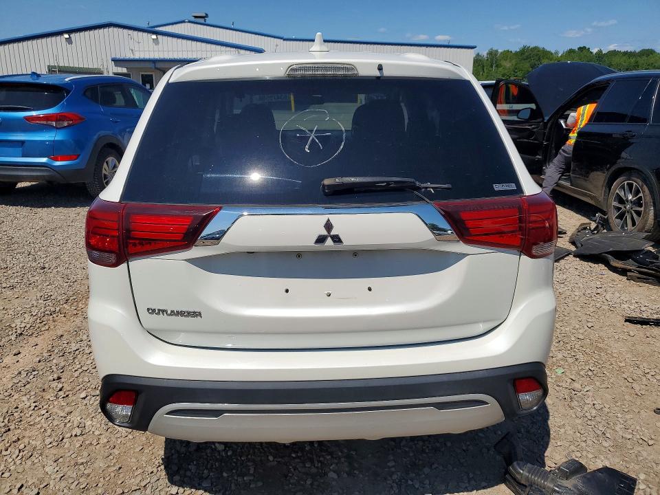 2020 Mitsubishi Outlander მანქანა იყიდება აუქციონზე, vin: JA4AZ3A3XLZ025082, აუქციონის ნომერი: 63479586