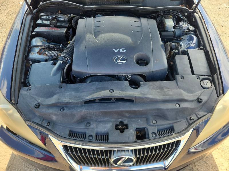60248956 :رقم المزاد ، JTHCF5C29B5047540 vin ، 2011 Lexus Is مزاد بيع