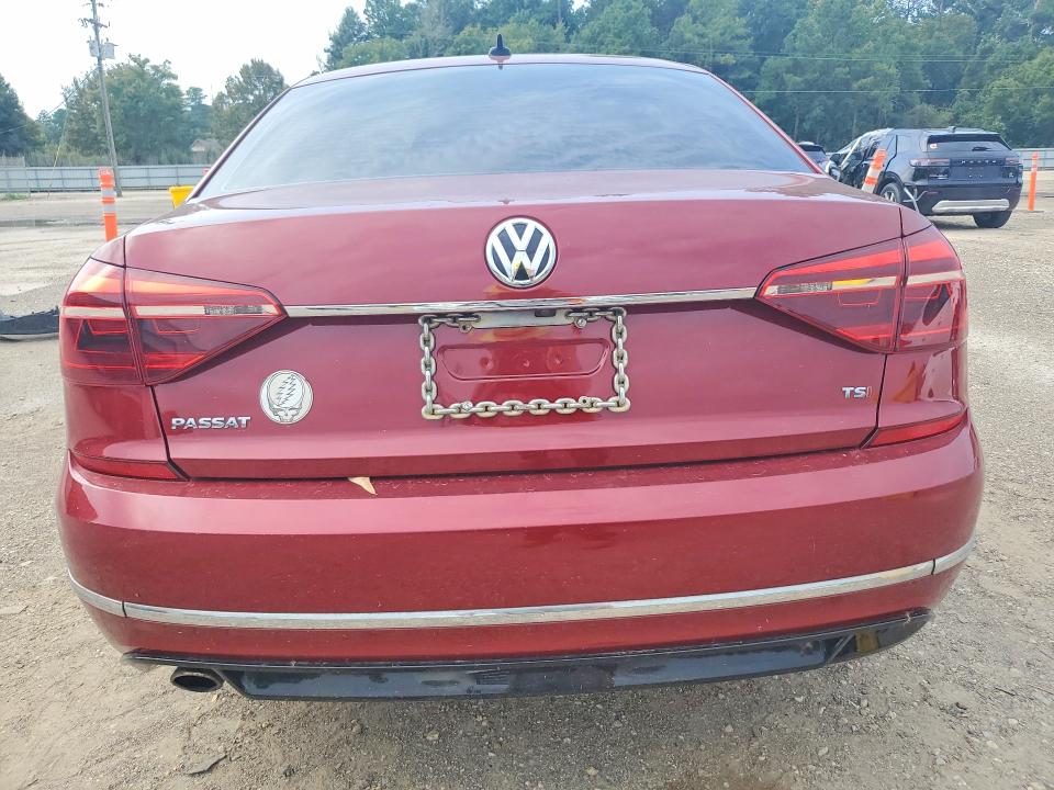 66369896 :رقم المزاد ، 1VWDT7A30HC033498 vin ، 2017 Volkswagen Passat مزاد بيع