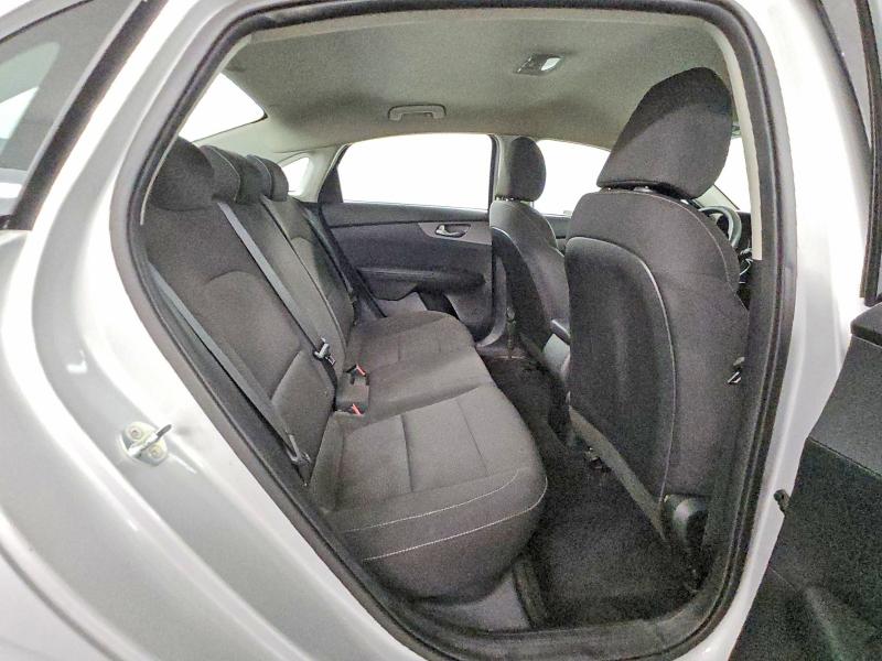 2019 Kia Forte მანქანა იყიდება აუქციონზე, vin: 3KPF24AD0KE015931, აუქციონის ნომერი: 61784186