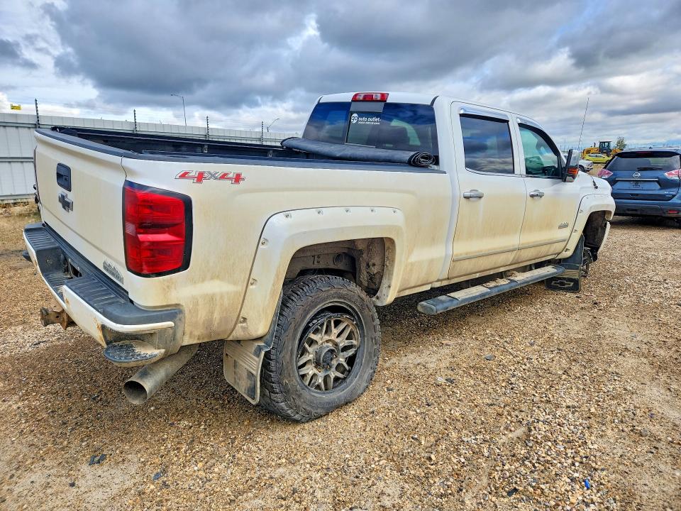 63426196 :رقم المزاد ، 1GC1KXE86FF602333 vin ، 2015 Chevrolet Silverado مزاد بيع