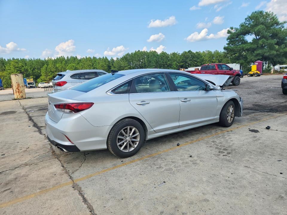 64412106 :رقم المزاد ، 5NPE24AF4JH599239 vin ، 2018 Hyundai Sonata مزاد بيع
