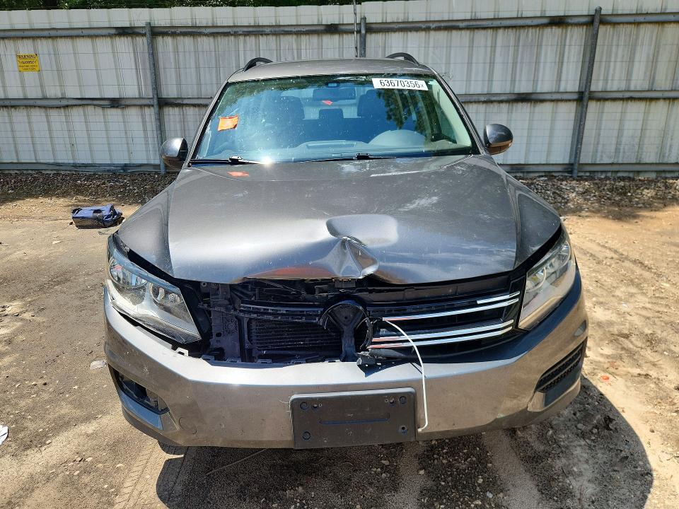 63670356 :رقم المزاد ، WVGBV7AX3GW563142 vin ، 2016 Volkswagen Tiguan مزاد بيع