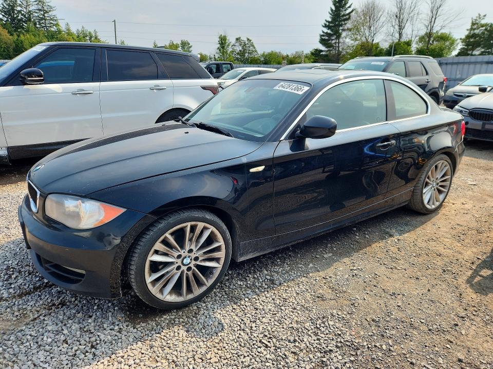 64281366 :رقم المزاد ، WBAUP7C5XBVM54305 vin ، 2011 Bmw 128 مزاد بيع