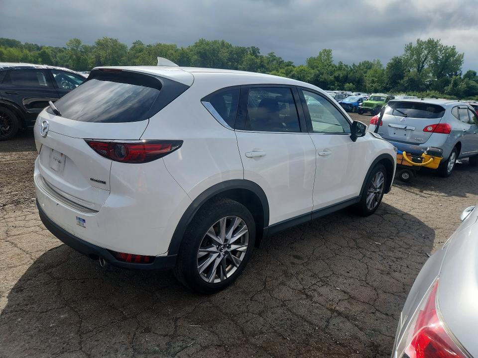 65146846 :رقم المزاد ، JM3KFBDM5M1461735 vin ، 2021 Mazda Cx-5 مزاد بيع