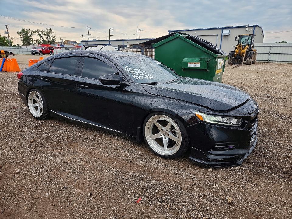 Aukcja sprzedaży 2018 Honda Accord, vin: 1HGCV2F60JA042817, numer aukcji: 67160376