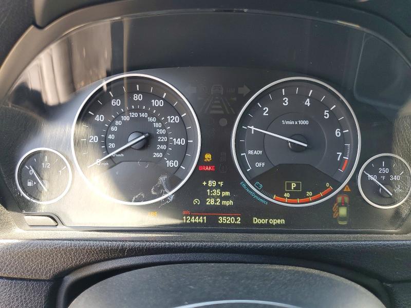 2013 Bmw 328 მანქანა იყიდება აუქციონზე, vin: WBA3C1G51DNR45623, აუქციონის ნომერი: 64142276
